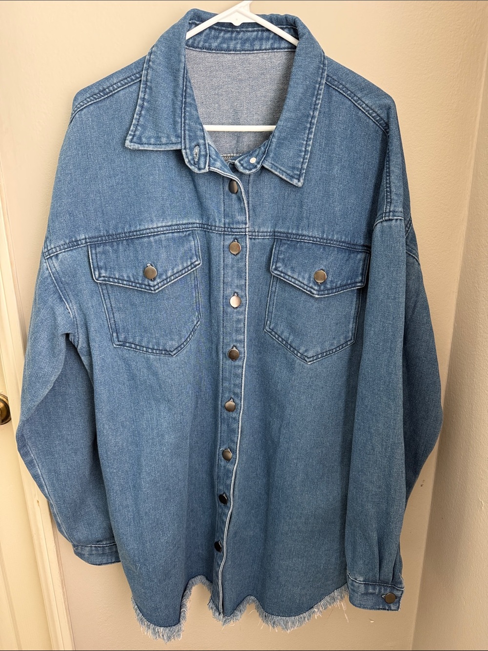 Women’s oversized blue denim shirt jacket 2XL